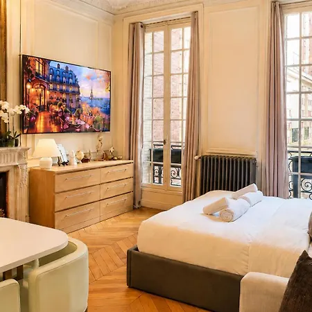 Elysee-concorde, Royale- 6 People Paris