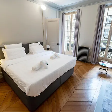 Apartment Concorde, Rue Royale- 6 Places Paris